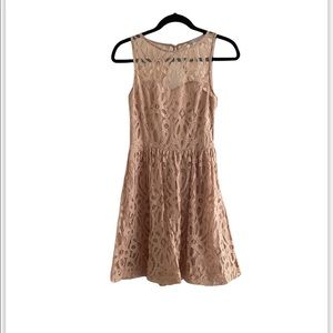 Lauren Conrad Blush Pink Lace Dress Size 4